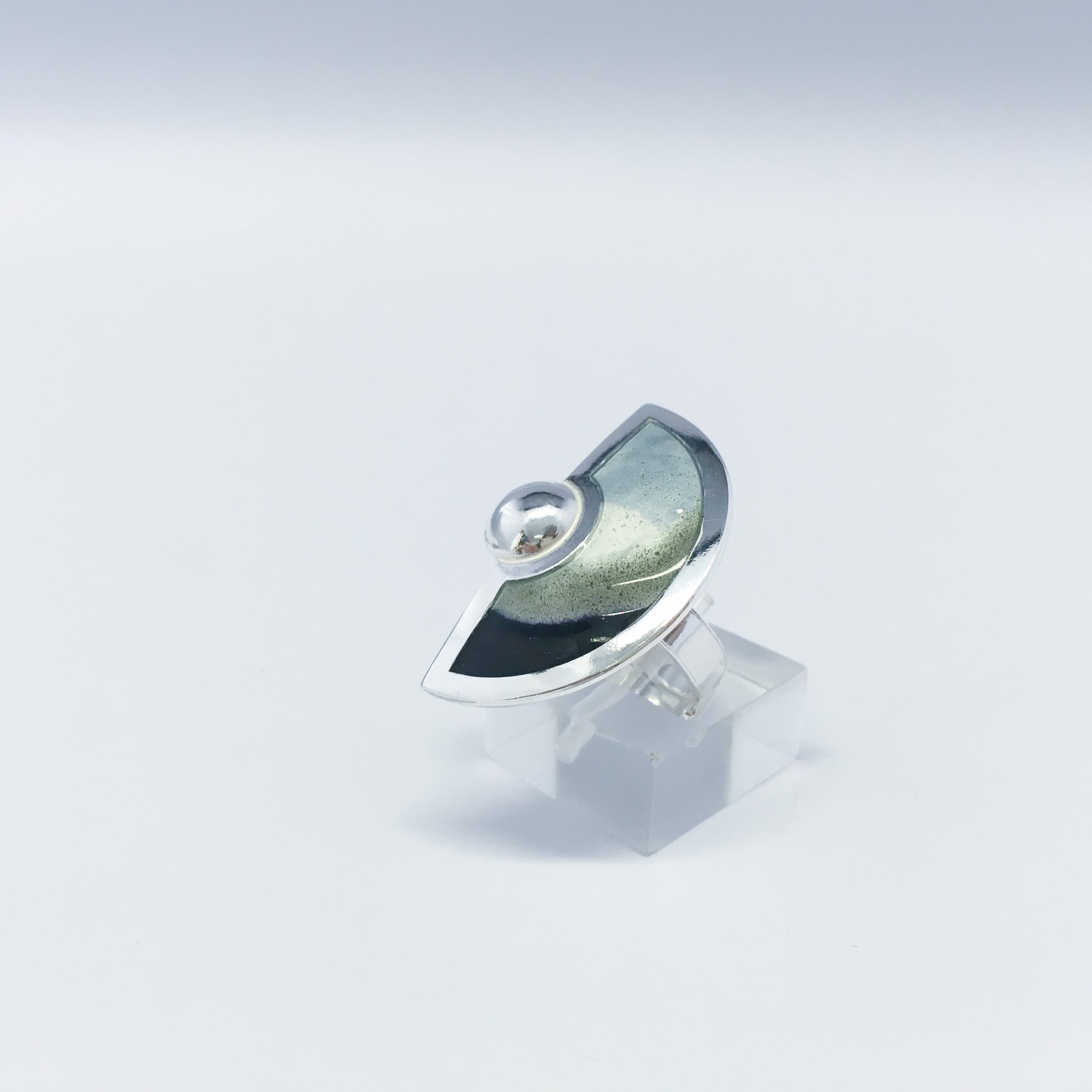 Fam ring