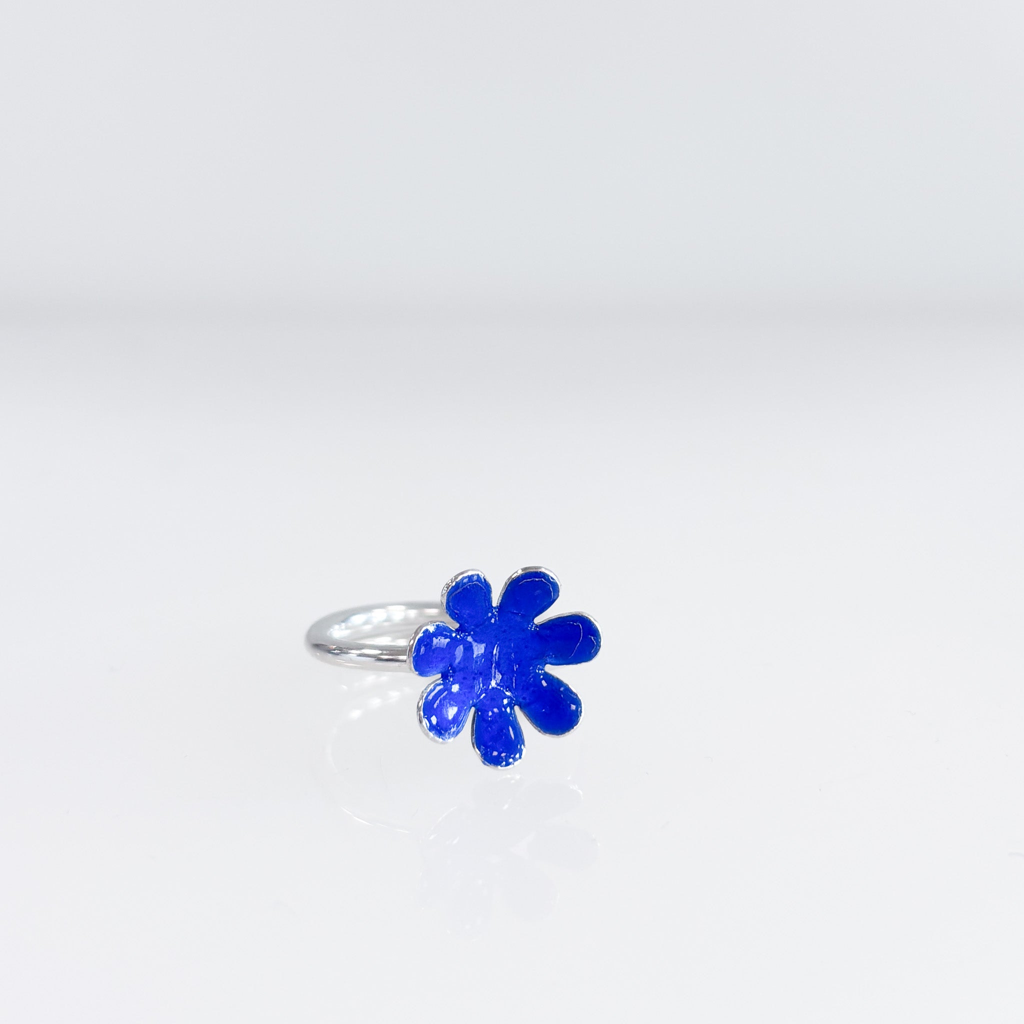 Amanda medium ring