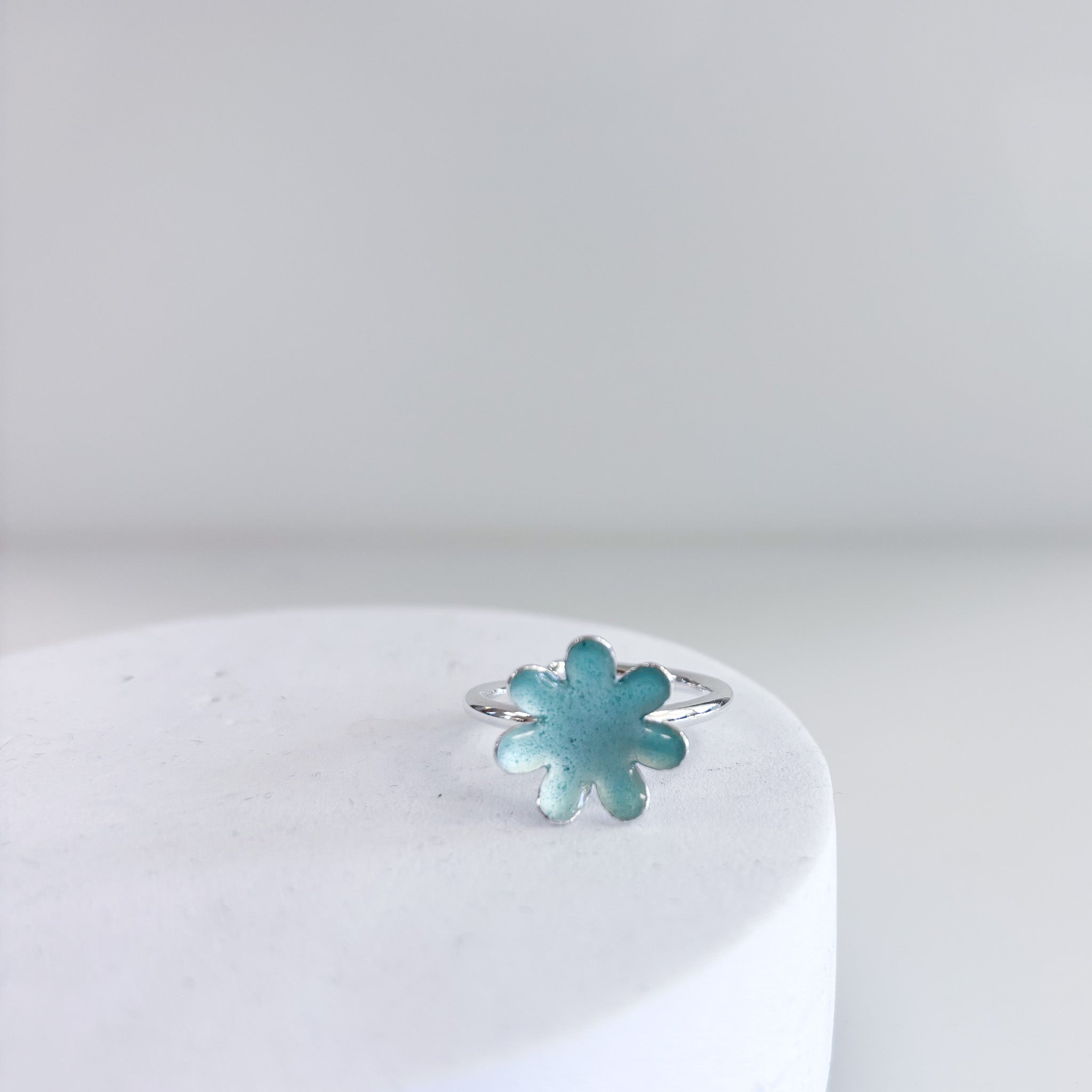 Amanda medium ring