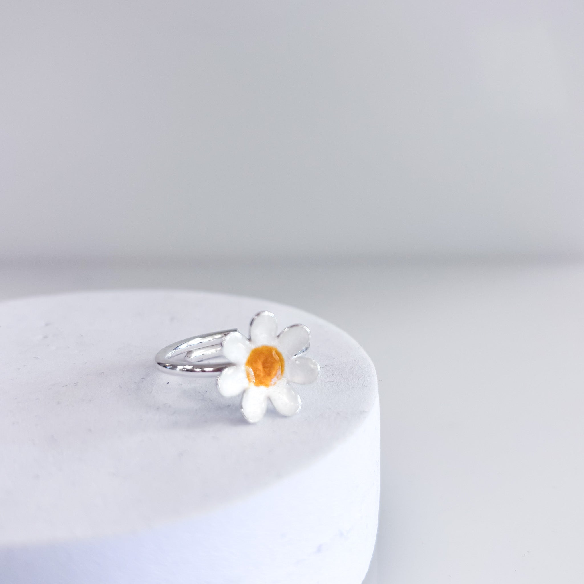 Amanda medium ring