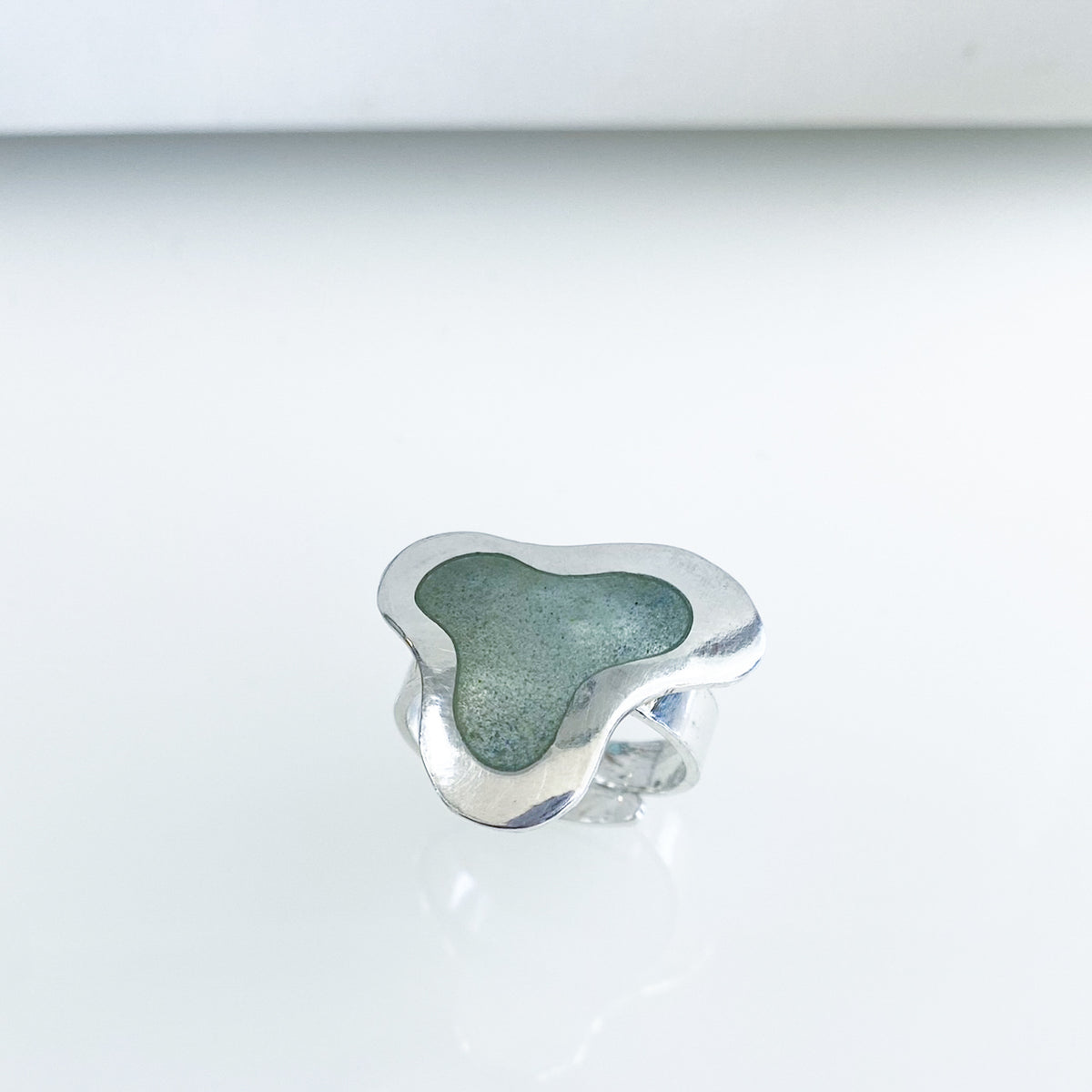 Una ring