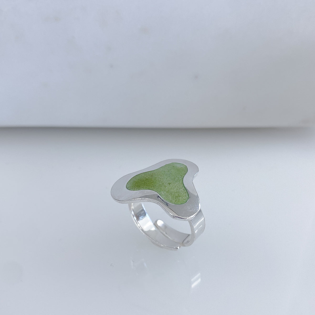 Una ring