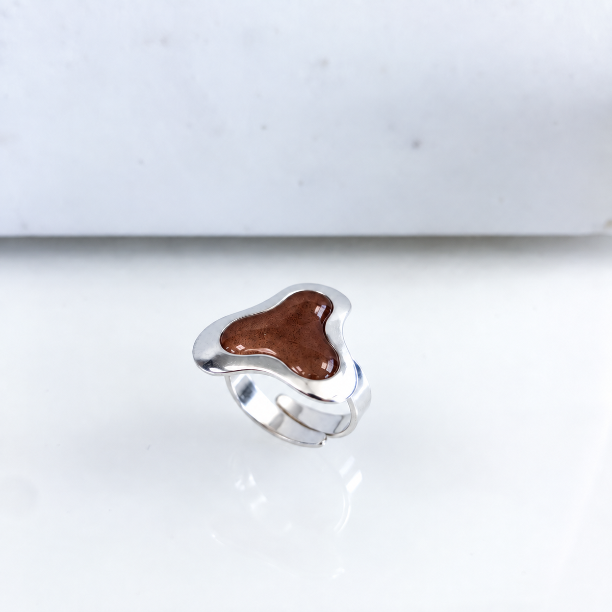Una ring